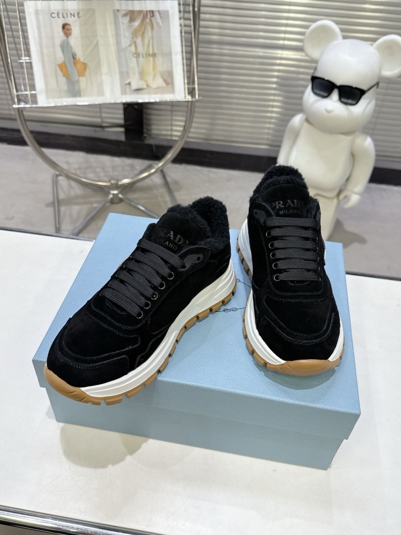 Pra*a sneakers